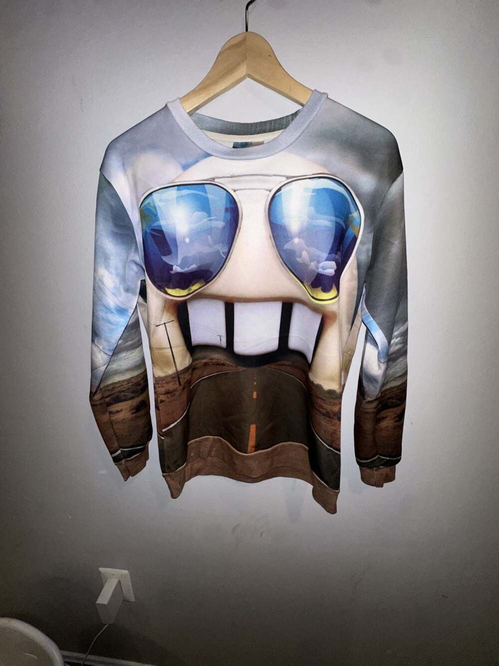 Mr Gugu & Miss Go All-Over Graphic Print Sweatshirt Size L